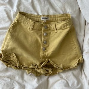 Cute yellow ruffle shorts
